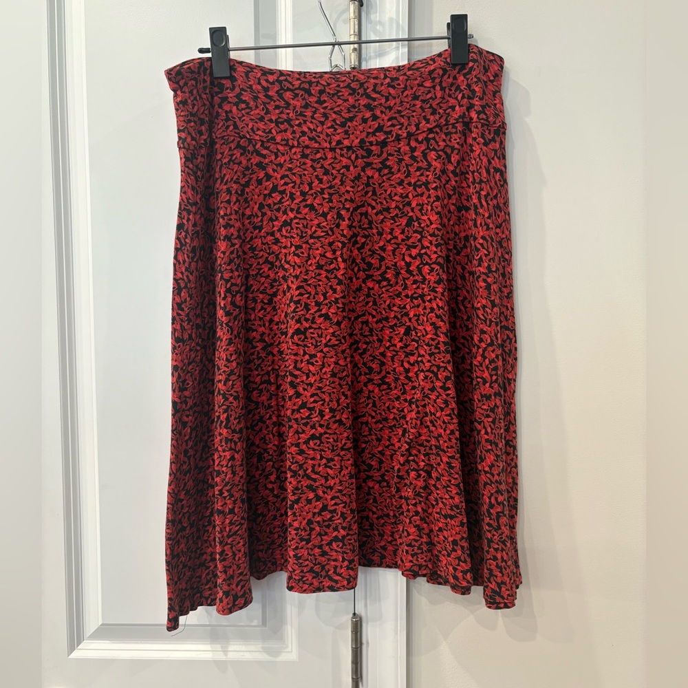 New York & Company Stretch Red and Black A-Line Skirt